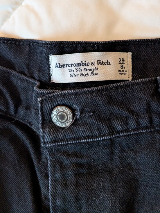 Abercrombie & Fitch Denim - Abercrombie & Fitch Black Straight '90s Ultra High Rise Jeans